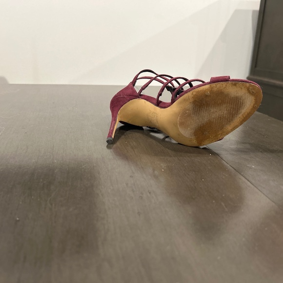 Heels - Picture 5 of 5